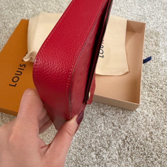 LV red leather - Picture 4 of 6